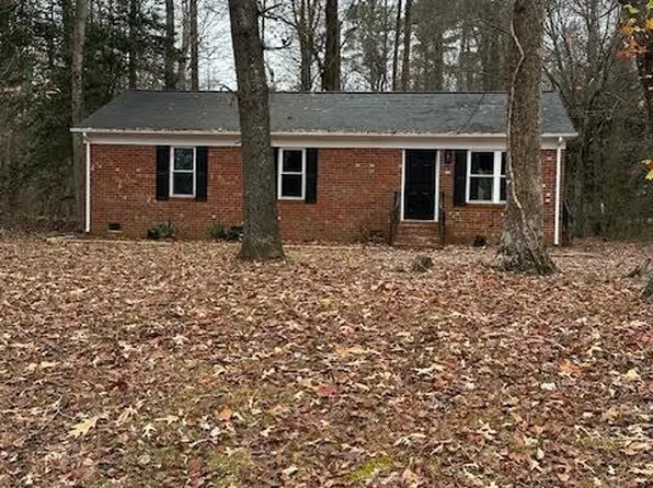 66 Lands End Dr, Montross, VA 22520