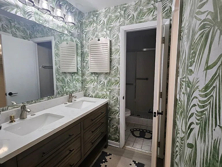 317 Westwood Dr — Photo 5