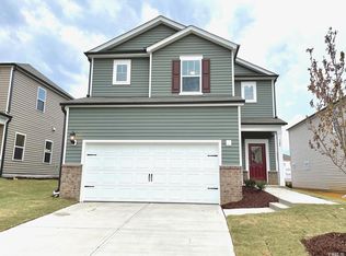 320 Wilbur Lake Dr, Fuquay Varina, NC 27526