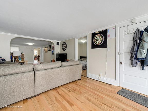 4th image of 4344 N Monticello Ave #1W
