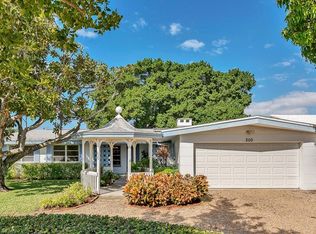 200 Bath Club Blvd N, North Redington Beach, FL 33708