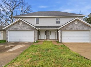 2252 E Cinnamon Way, Fayetteville, AR 72703