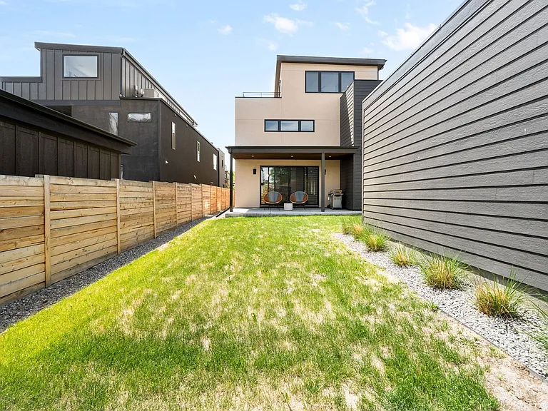 2498 Wolff St — Photo 47