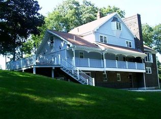 23 Stowe Rd, Southborough, MA 01772