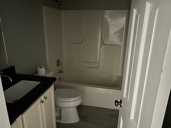 4th image of 7144 Beaver Run Dr