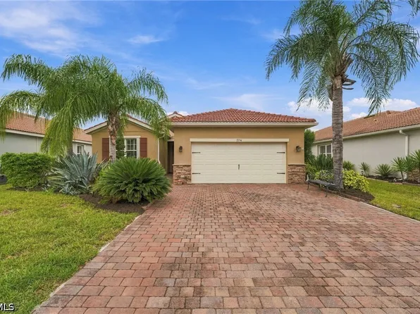 3336 Apple Blossom Dr, Alva, FL 33920