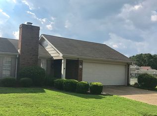 214 Old Oak Cir, Brandon, MS 39042