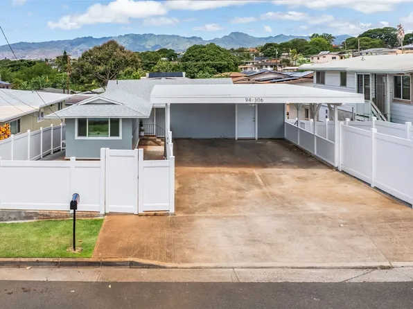 94-306 Kahuawai St, Waipahu, HI 96797