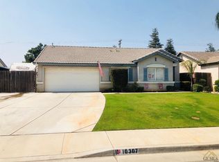 10307 Marco Polo Ave, Bakersfield, CA 93312