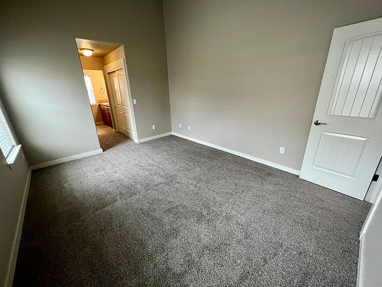 63220 Lancaster St — Photo 9