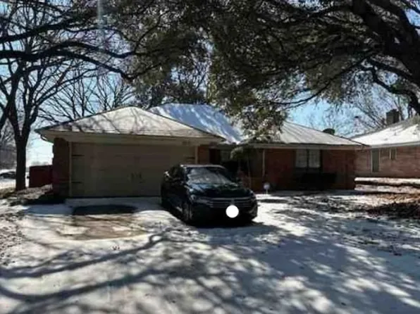 2113 Atlas Ct, Grand Prairie, TX 75052