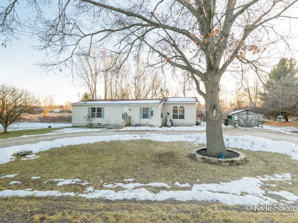 2917 W Lincoln Ave, Ionia, MI 48846