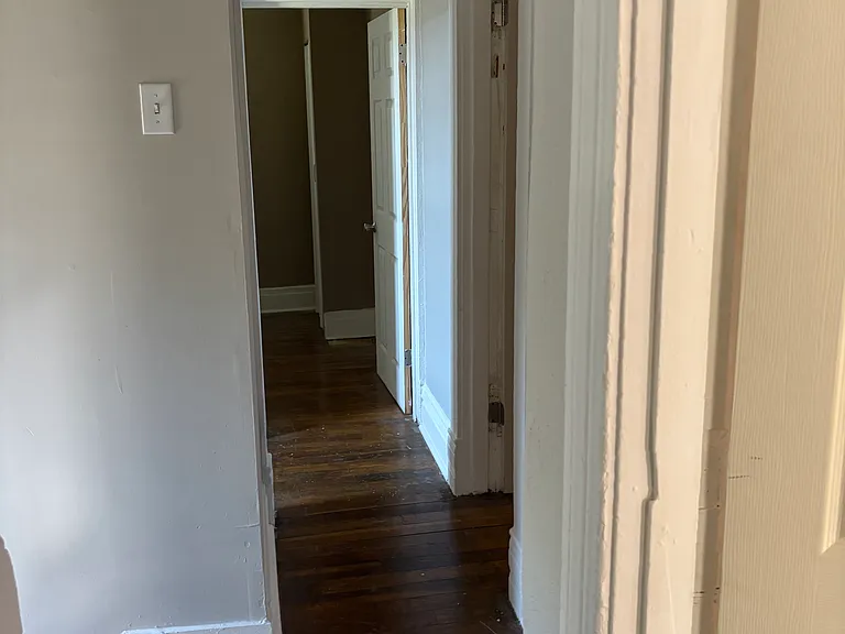 4809 Northland Ave — Photo 3