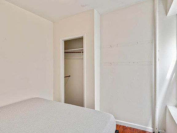 2nd image of 522 E 11th St #10