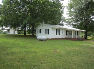 19 Fisher Hollow Rd, Loretto, TN 38469