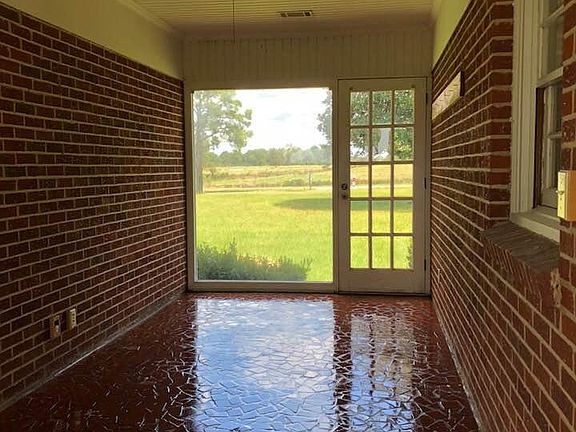 Beautiful breezeway
