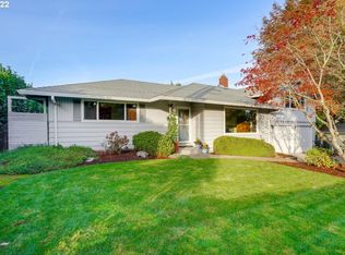 715 NW 4th St, Gresham, OR 97030