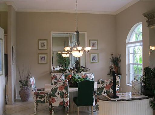 3rd image of 10826 Greenbriar Villa Dr