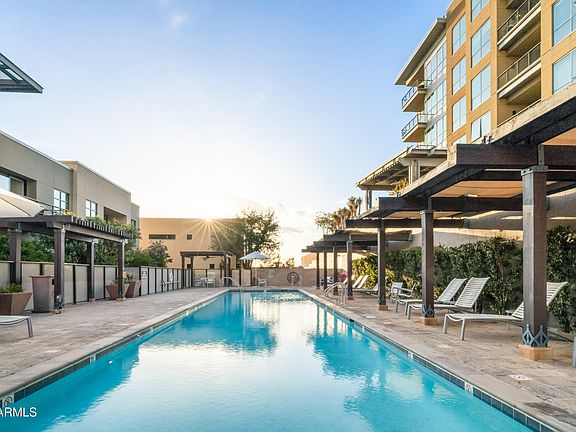 2nd image of 15215 N KIERLAND Boulevard #101