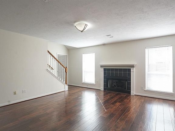 4th image of 16822 Basewood Ct