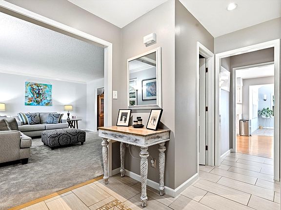 3rd image of 2342 SW Ashworth Pl