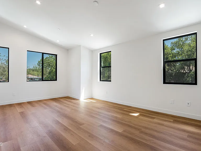 2821 Los Robles Rd — Photo 26