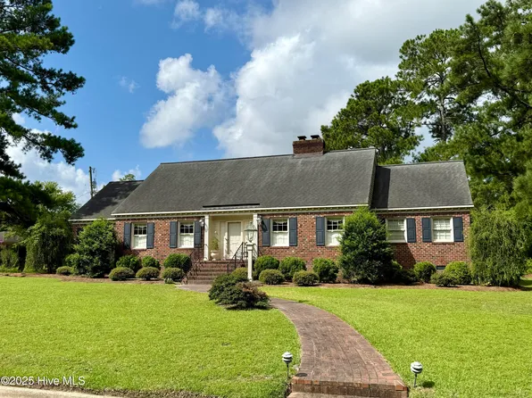901 School Drive, Williamston, NC 27892
