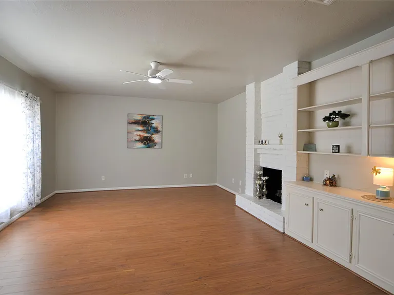 15927 Tumbling Rapids Dr — Photo 5
