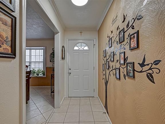 Entry way