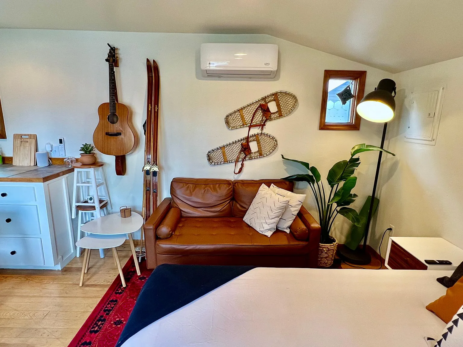 38 NW Shasta Pl — Photo 4