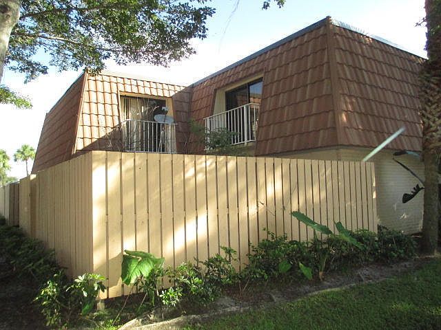 1st image of 568 Green Springs Pl