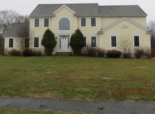 65 Lighthouse Ln, Westport, MA 02790