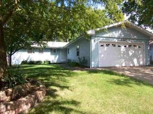 3327 W Lisa Ln, Peoria, IL