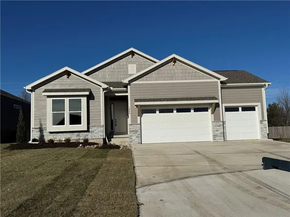 1006 SW Cheshire Dr, Lees Summit, MO 64083