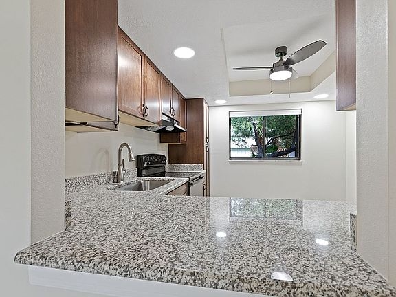 4th image of 2935 Thrush Dr APT 138