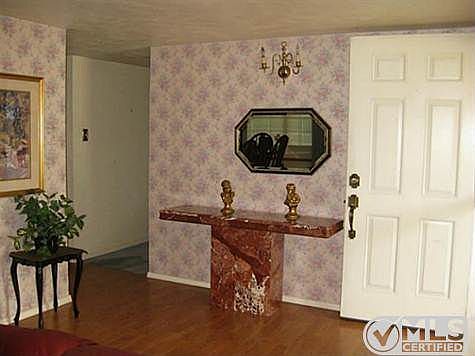 3rd image of 309 Hemlock Dr