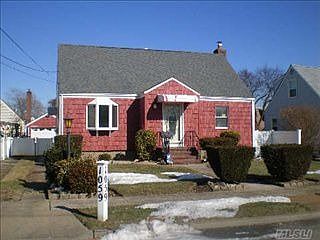 1st image of 1059 Thomas Ave