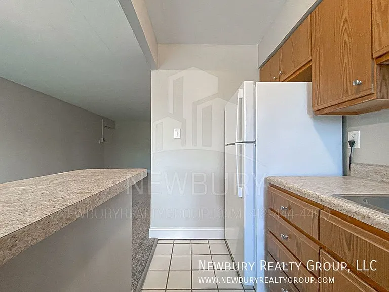 1459 Poplar St #17 — Photo 11