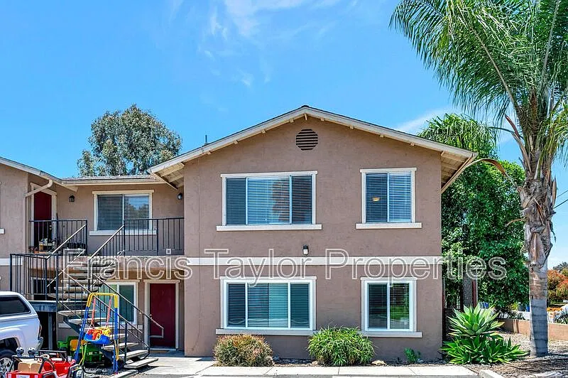 1 bed, 1.0 bath, 500 sqft, $1,595 — Photo 2