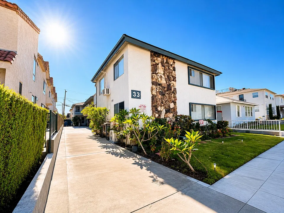 33 N 1st St #E