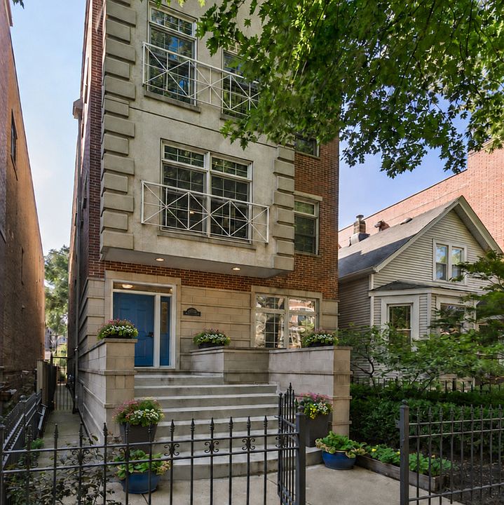 1st image of 3824 N Greenview Ave #1
