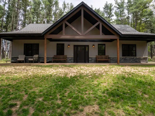 270 Lane 100 Pine Canyon Lk, Angola, IN 46703
