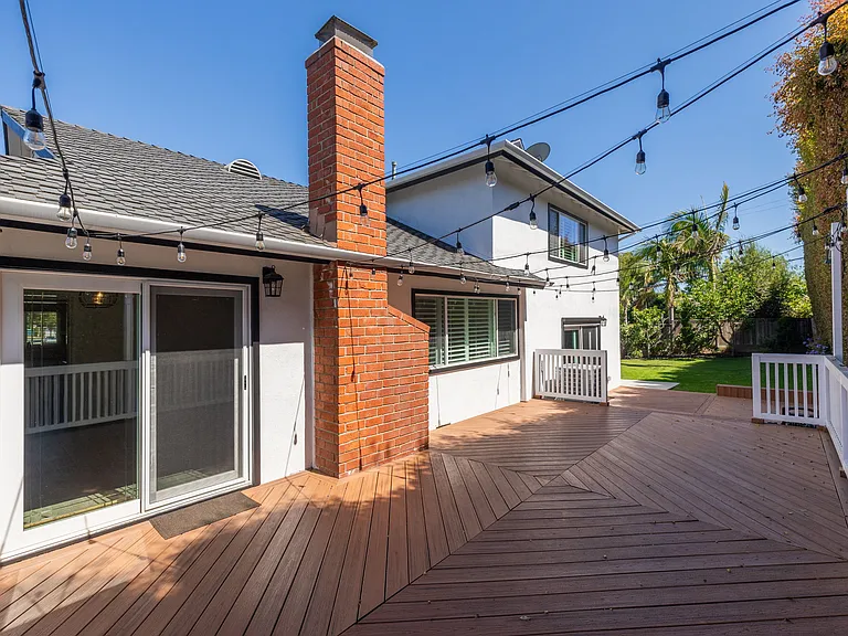 23125 Adolph Ave — Photo 9