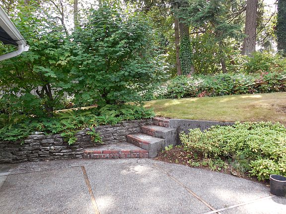 5th image of 1826 S Winnifred St
