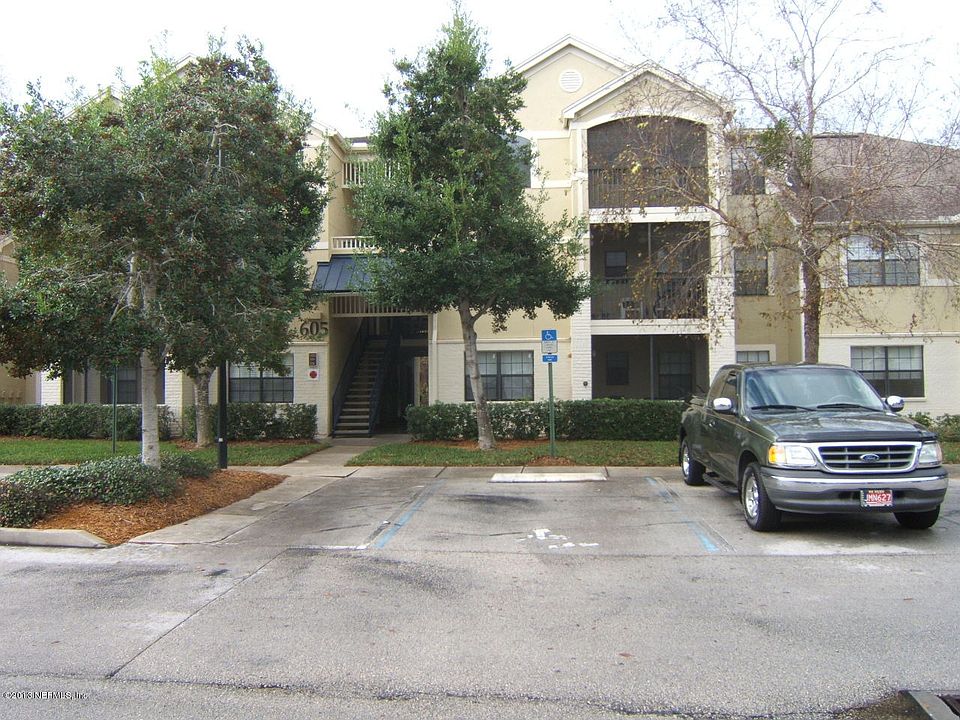 1st image of 605 BOARDWALK #323