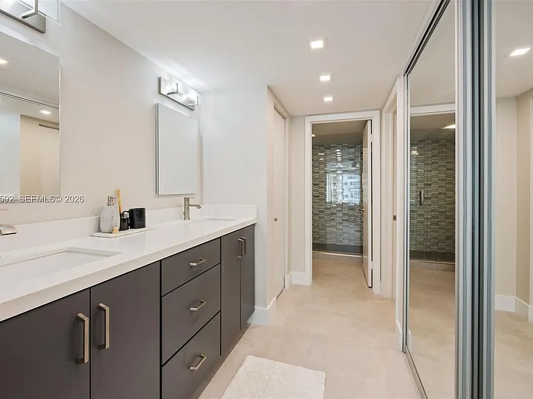 3500 Galt Ocean Dr #803 — Photo 27