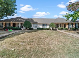 810 Biloxi Dr, Ennis, TX 75119