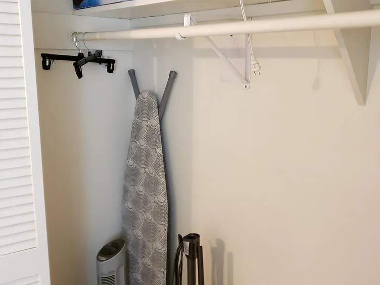 Queen bedroom closet
