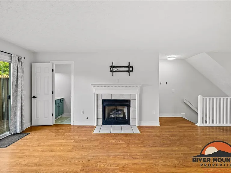 1140 Orange Leaf Ct NW — Photo 13