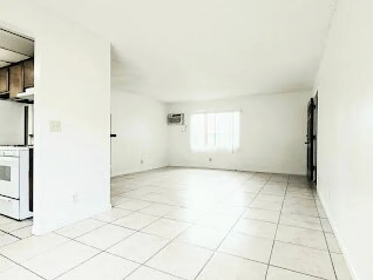 11057 Ferina St #208 — Photo 27